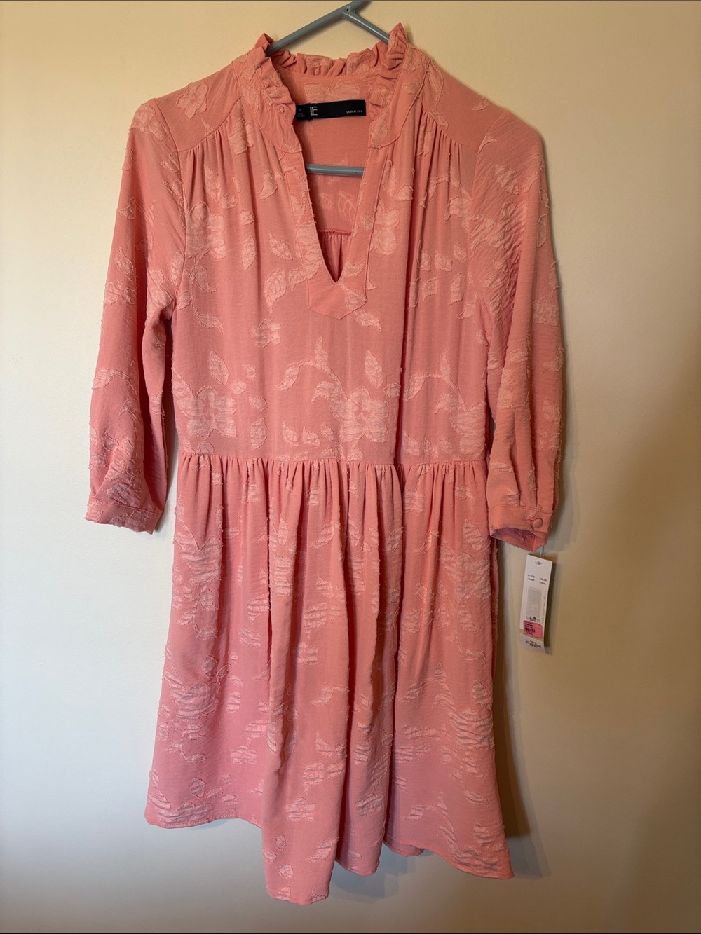 Leslie Fay Coral Pink Textured Floral Top